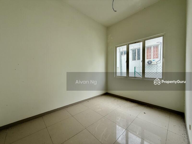 For Sale - TTDI Grove