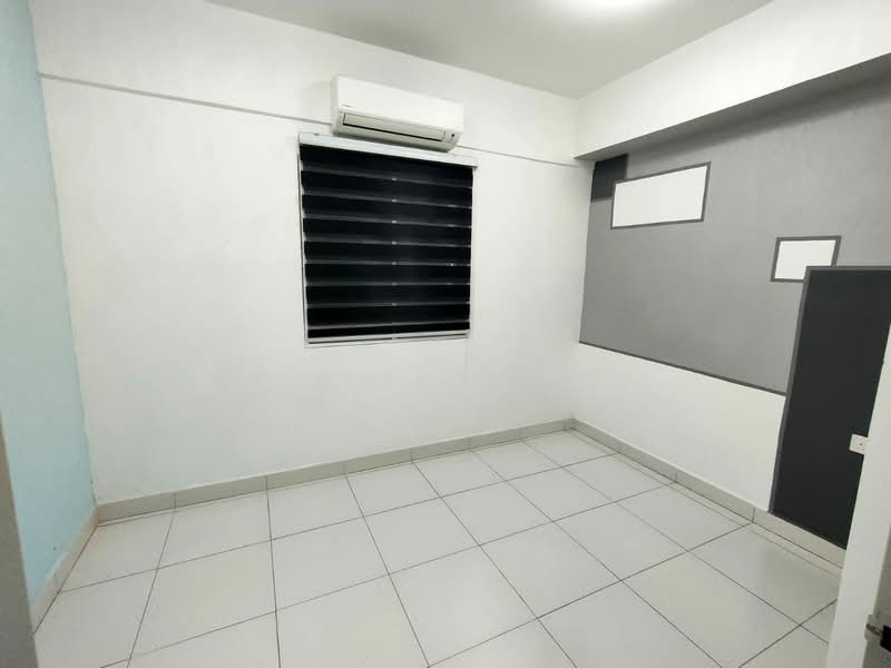 Casa Tropika untuk Untuk Dijual - RM 400,000, Mac 2026 - Bedroom - PropertyGuru.com.my