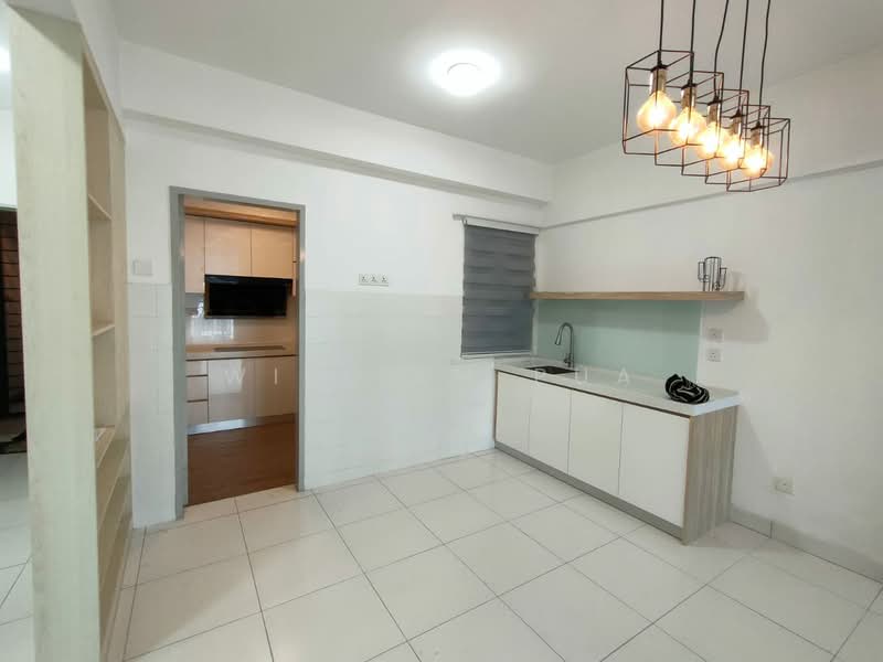 Casa Tropika untuk Untuk Dijual - RM 400,000, Mac 2026 - Kitchen - PropertyGuru.com.my