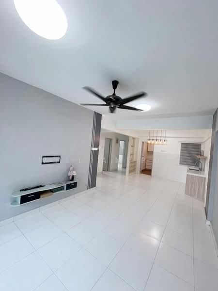 Casa Tropika untuk Untuk Dijual - RM 400,000, Mac 2026 - Living Room - PropertyGuru.com.my