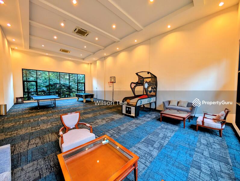 For Rent - Straits View 18
