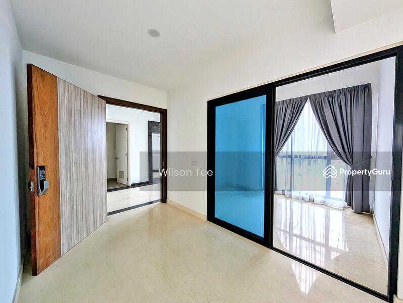 For Rent - Straits View 18