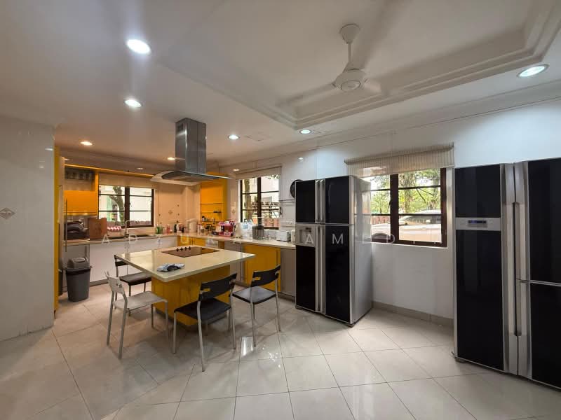Rumah Banglo untuk Dijual di Country Heights (Kajang) - Adzura Zamedin - Kitchen - PropertyGuru.com.my