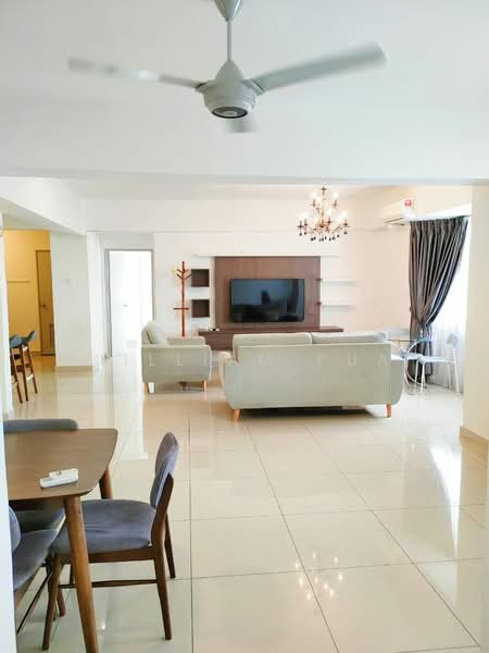 Kediaman Servis untuk Dijual di Main Place Residence - William Pua - Living Room - PropertyGuru.com.my
