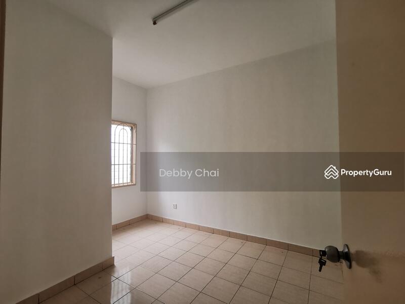 2-storey Terraced House for Sale in Taman Putra Prima (Puchong) - Debby Chai - Bedroom - PropertyGuru.com.my