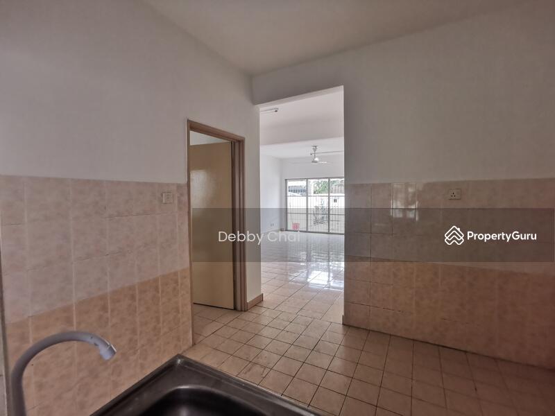 2-storey Terraced House for Sale in Taman Putra Prima (Puchong) - Debby Chai - Kitchen - PropertyGuru.com.my