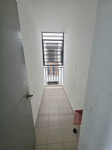 Condominium for Sale at PARC Regency (Residensi Masai) - Healer Lau - Corridor - PropertyGuru.com.my