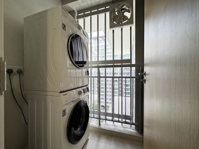 Kediaman Servis untuk Dijual di Cantara Residences - David Sin - Balcony - PropertyGuru.com.my