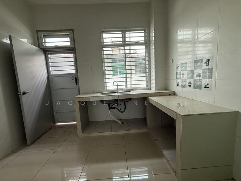 2-storey Terraced House for Rent in Johor Bahru (Johor) - Jacqueline Lee - Kitchen - PropertyGuru.com.my