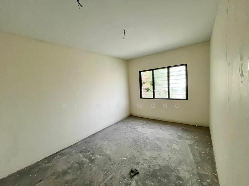 Rumah Teres 1 Tingkat untuk Dijual di Rawang Garden (Rawang) - Minnie Wong - Bedroom - PropertyGuru.com.my