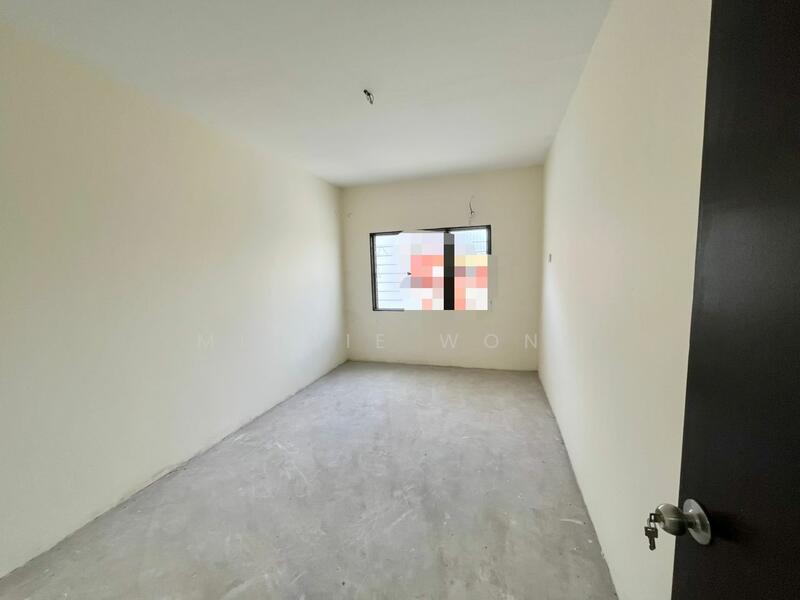 Rumah Teres 1 Tingkat untuk Dijual di Rawang Garden (Rawang) - Minnie Wong - Bedroom - PropertyGuru.com.my