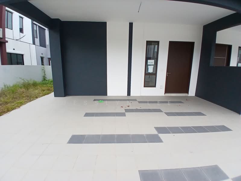Semi-Detached House for Sale in Hulu Langat (Selangor) - Jesslyn Lee - Exterior - PropertyGuru.com.my