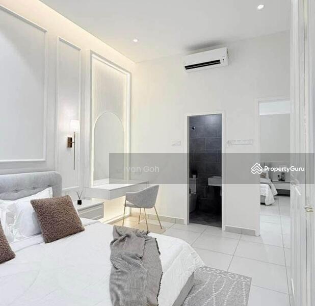 Semi-Detached House for Sale in Ayer Keroh (Melaka) - Ivan Goh - Master Bedroom - PropertyGuru.com.my