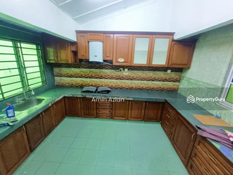 Untuk Dijual - Taman Pinggiran