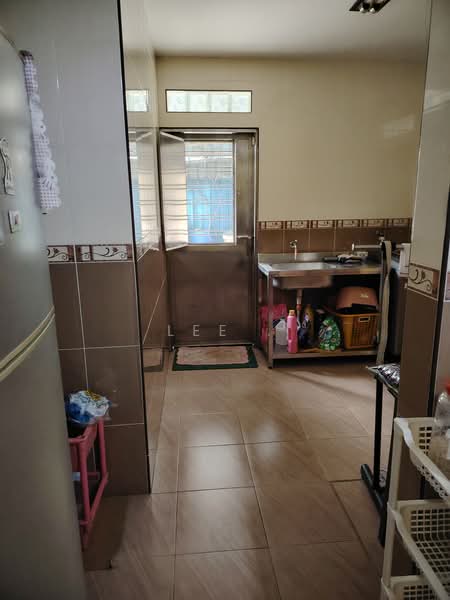 Rumah Teres 2 Tingkat untuk Dijual di Taman Seremban Baru (Seremban) - Lee . - Kitchen - PropertyGuru.com.my