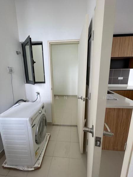 Kondominium untuk Dijual di Lakeville Residence - Jordan Teoh - Laundry Room - PropertyGuru.com.my