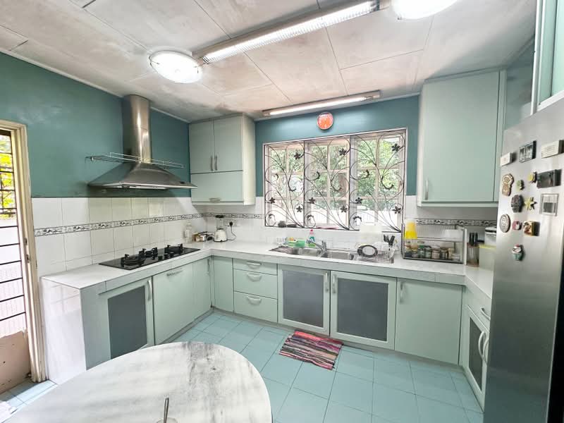 Rumah Berkembar untuk Dijual di Kota Damansara (Selangor) - Vincent Liaw - Kitchen - PropertyGuru.com.my