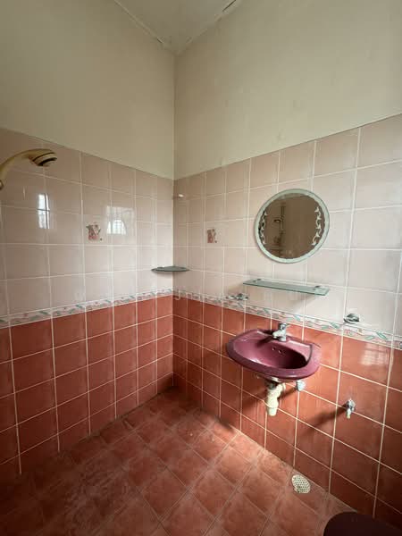 Port Dickson untuk Untuk Dijual - RM 430,000, Mac 2026 - Bathroom - PropertyGuru.com.my