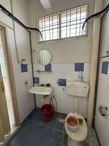 Port Dickson untuk Untuk Dijual - RM 430,000, Mac 2026 - Bathroom - PropertyGuru.com.my