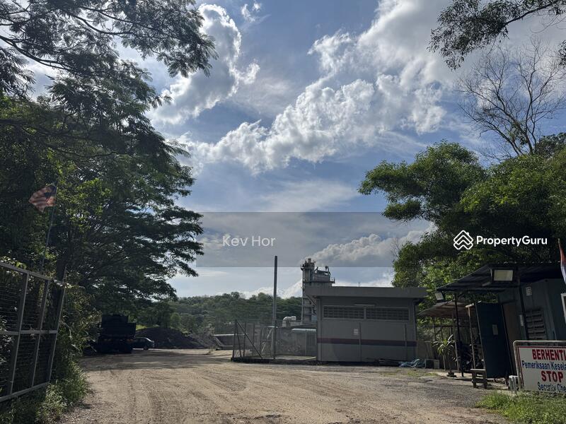 For Sale - Plentong Industrial Land