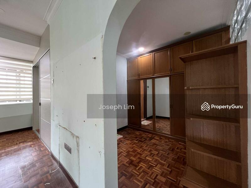 Walk In Wardrobe