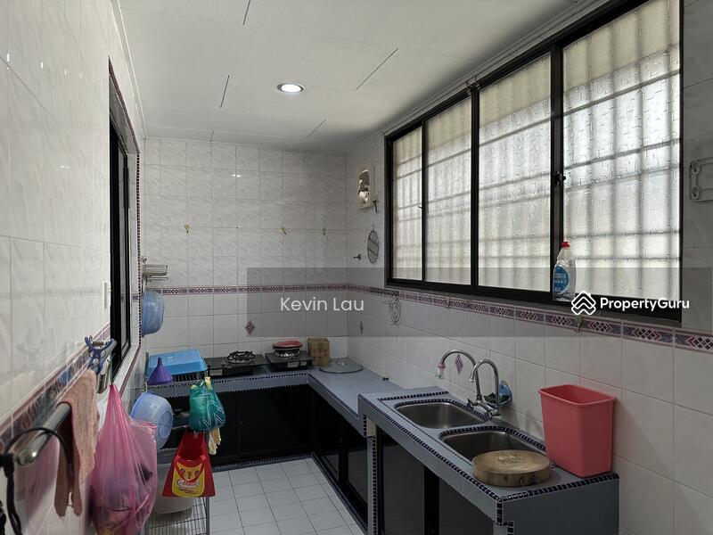 Wet Kitchen 