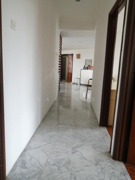 Kondominium untuk Dijual di Cantonment Court - Mary Lee - Corridor - PropertyGuru.com.my
