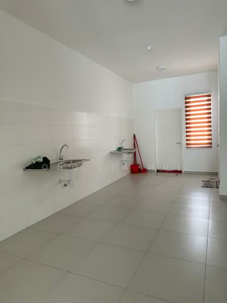 Rumah Teres 2 Tingkat untuk Dijual di Bandar Sri Sendayan (Negeri Sembilan) - Ong Jia Hui - Kitchen - PropertyGuru.com.my