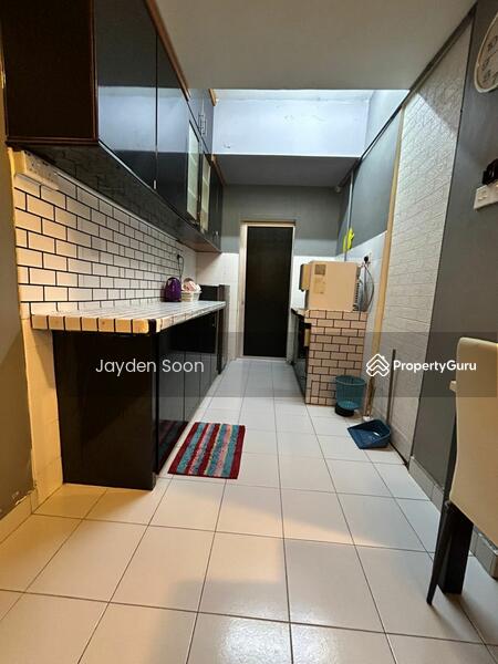For Rent - University Place (Plaza Ivory)