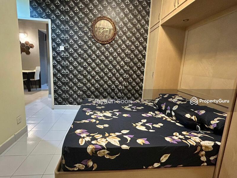 For Rent - University Place (Plaza Ivory)