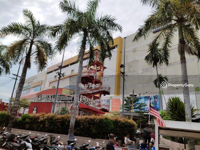 Shopping Complex 