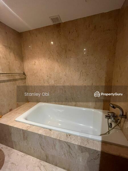 Bathtub