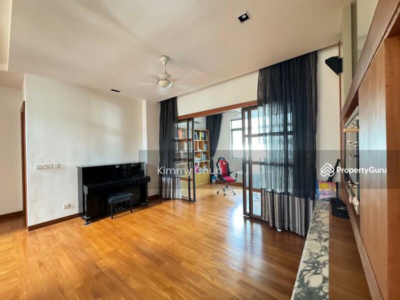 1st floor living area