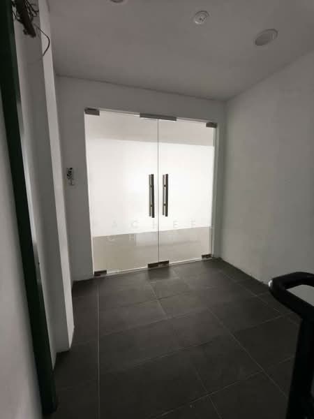 Shop for Sale in Taman Perindustrian Kip (Kepong) - Racheel Chang - Entrance - PropertyGuru.com.my