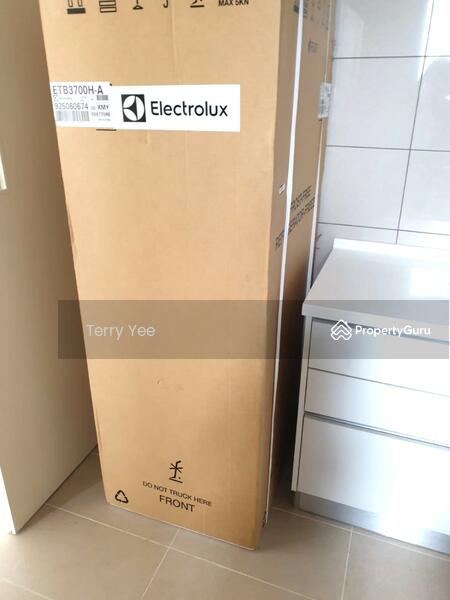 Service Residence for Sale at The Park Sky Residence - Terry Yee - Kitchen - PropertyGuru.com.my