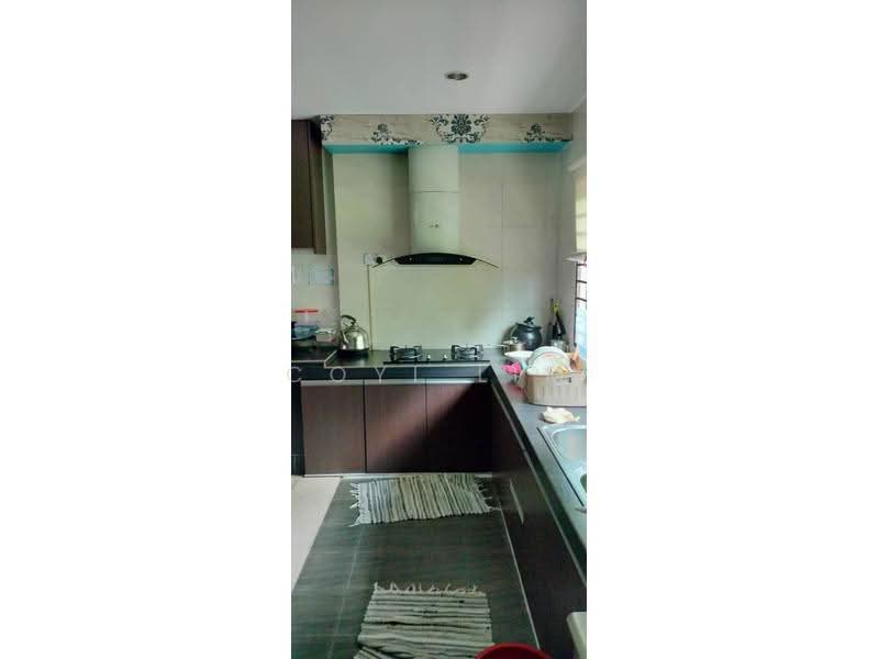 Rumah Teres 2-Tingkat untuk Disewa di Taman Bukit Serdang (Seri Kembangan) - Coyi Lim - Kitchen - PropertyGuru.com.my