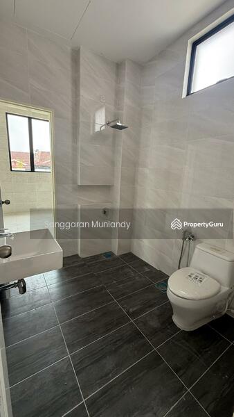 Untuk Dijual - Rumah Berkembar 2 Tingkat Corner untuk Dijual di Kulim