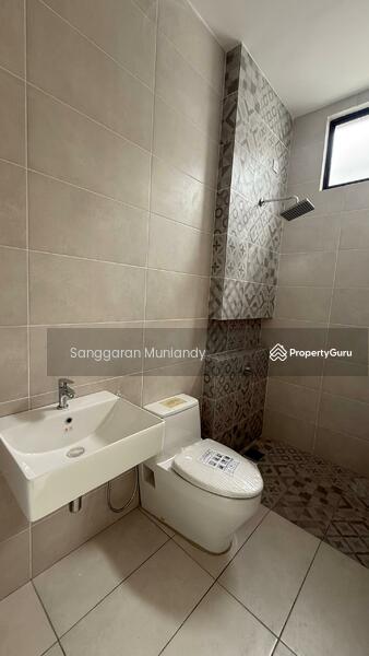 Untuk Dijual - Rumah Berkembar 2 Tingkat Corner untuk Dijual di Kulim