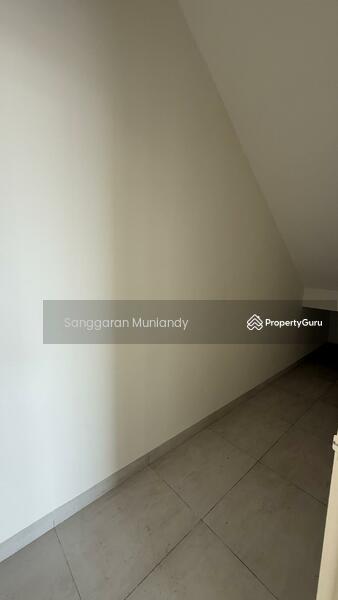 Untuk Dijual - Rumah Berkembar 2 Tingkat Corner untuk Dijual di Kulim