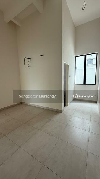 Untuk Dijual - Rumah Berkembar 2 Tingkat Corner untuk Dijual di Kulim