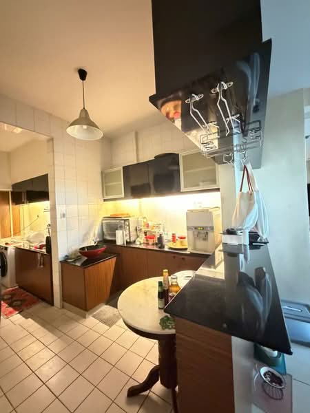 Kondominium untuk Dijual di Armanee Terrace - Alicia Soo - Kitchen - PropertyGuru.com.my