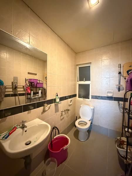 Kondominium untuk Dijual di Armanee Terrace - Alicia Soo - Bathroom - PropertyGuru.com.my