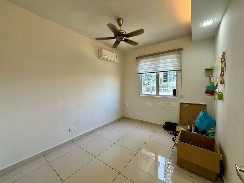 Service Residence for Sale at Maxim Residences - Jacksley Wong - Bedroom - PropertyGuru.com.my