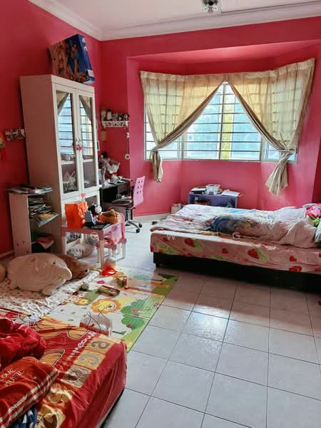 2.5-storey Terraced House for Sale in Puchong (Selangor) - Joey Wong - Master Bedroom - PropertyGuru.com.my