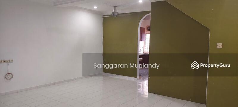 For Rent - Rumah Teres 2 Tingkat untuk Disewa di Lunas