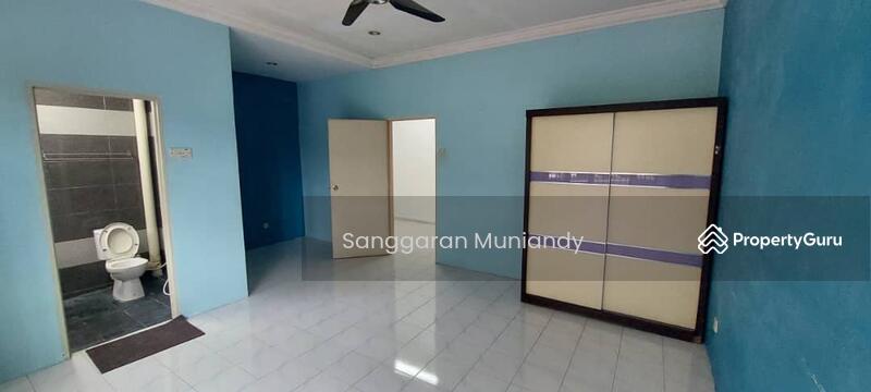 For Rent - Rumah Teres 2 Tingkat untuk Disewa di Lunas