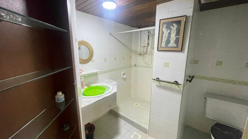 Kondominium untuk Dijual di Seaview Garden - Javios Ng - Bathroom - PropertyGuru.com.my