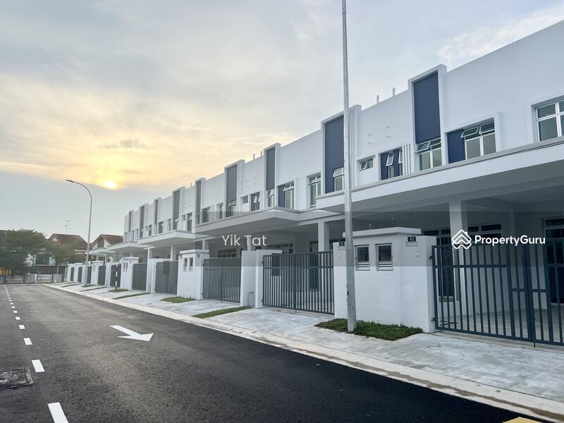 For Sale - Dato Onn Dato Onn Datos Onns