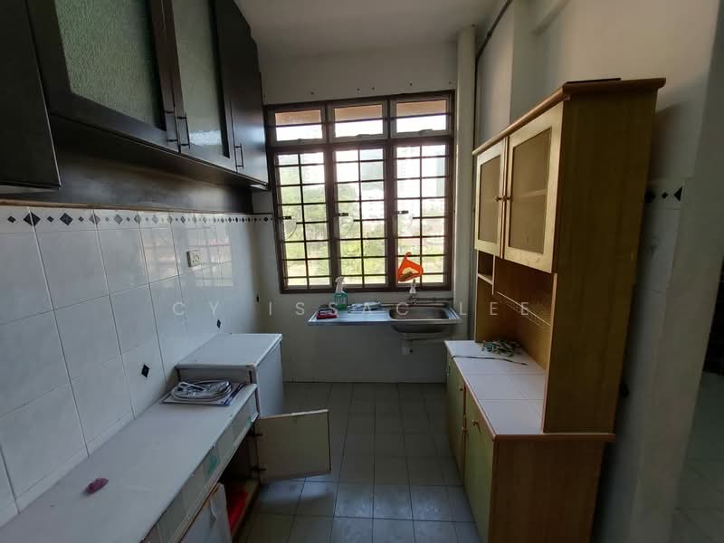 Kondominium untuk Dijual di Azuria Condominium - Cy Issac Lee - Kitchen - PropertyGuru.com.my
