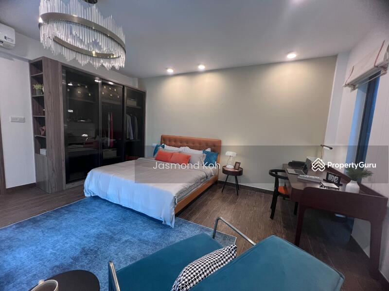 2-storey Terraced House for Sale in Forest City (Gelang Patah) - Jasmond Koh - Master Bedroom - PropertyGuru.com.my